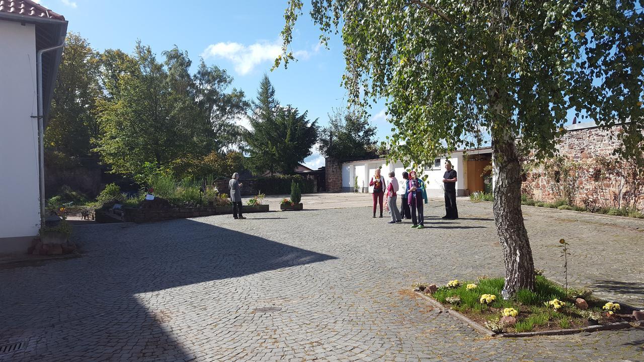 Well-Being Gastehaus Stauf Hotel Eisenberg  Bagian luar foto